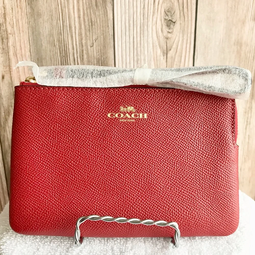 🆕 Coach Corner Zip Wristlet - Picture 4 of 7